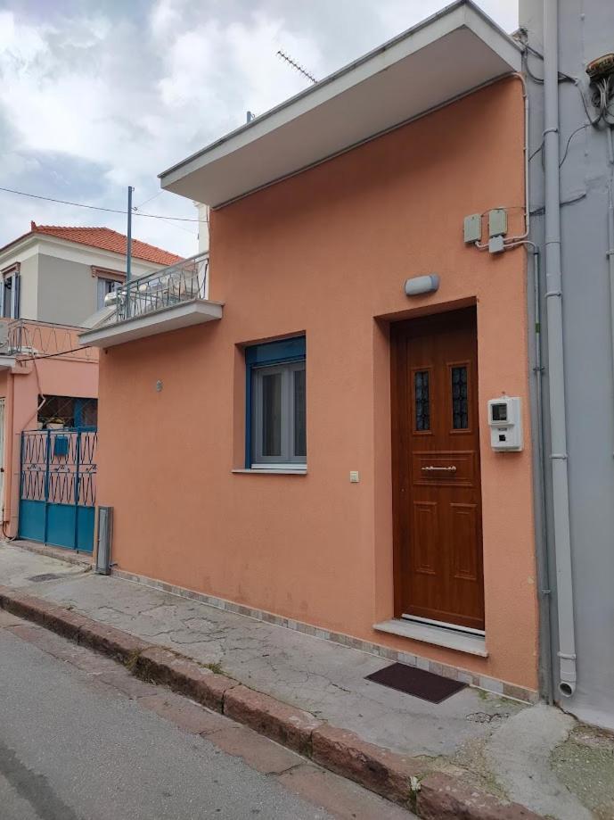 Апартаменты Modern House In Mytilene Center Экстерьер фото